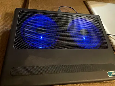 Rivacase 5557 cooling pad up to 17.3 inch
