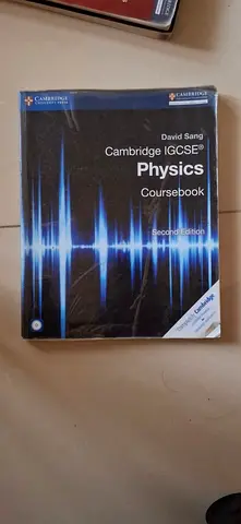 Cambridge IGCSE Physics Coursebook (Second Edition) by David Sang