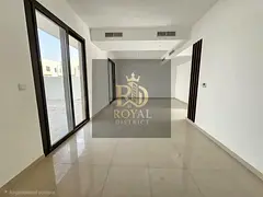 SUPER DISTRESS PRICE | 3 BEDROOMS TOWNHOUSE | FREEHOLD FOR ARABS | WITHOUT SERVICE CHARGE | STYLISH