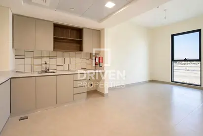 Community View | Brand New | 1BR Ready to Move In