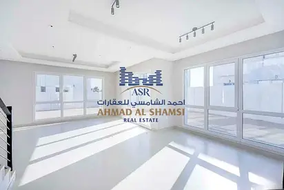 Brand New 4BR Villa || Private Garden || Covered Parking || Prime Location || Ready To Move