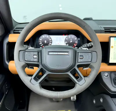 صورة 7 لـ 2023 LAND Rover DEFENDER