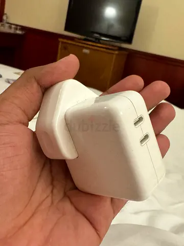 Apple 35w USB-C Power Adapter (White) - Good Condition