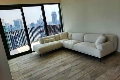 Amazing Condition The _ Ĺoöm Collection L shape sofa