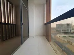 Luxury like brand new 2bhk with balcony in school area parking inside price 63k