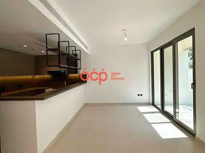 3 Bed villa plus maid | Unfurnished | Community View