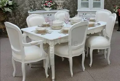 Dining table 8 chirs