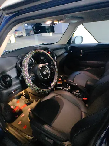 Good condition (1 lady driver) Mini Cooper