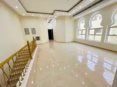 Huge offer 5 Badroom villa with maid room and storage room in Al noaf price 150k