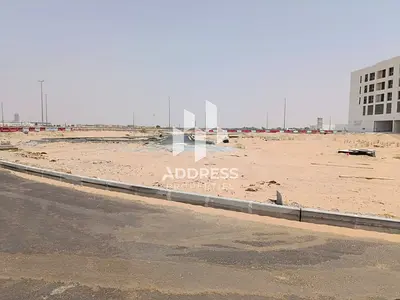 للبيع أرض سكنية بسعر 370,000 درهم في السحمة كااش جاااهزة