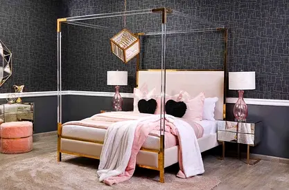 Luxor acrylic gold post bed king