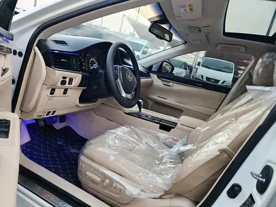 صورة مصغرة 9 لـ 2014 Lexus ES-SERIES