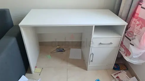 White study desk with drawers - compact computer table