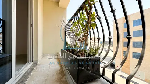 غرفه وصاله الفلاح | موقع استراتيجي مميز | مساحه واسعه | تصميم عصري | تشطيب ممتاز | اطلاله مميزه | باركن | خزائن بالحائط | غرفه ماستر | تسهيلات دفعات |
