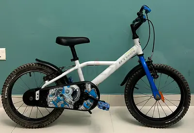 B'Twin Astronaut 500 16-inch kids' bike