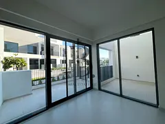 Corner Unit | Brand New + Maid | Modern Triplex |