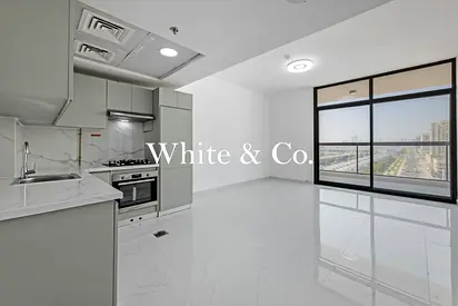 BRAND NEW | CHILLER FREE | CLOSE TO METRO