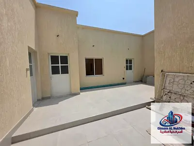 أجمل فيلا اول ساكن بالقادسيه تتكون من 5 غرف ماستر مع صاله وحوش مطبخ كبير باركينج داخلي تسهيلات في الدفعات والصيانه مجانيه وسهله الوصول وعلي مخرج دبي