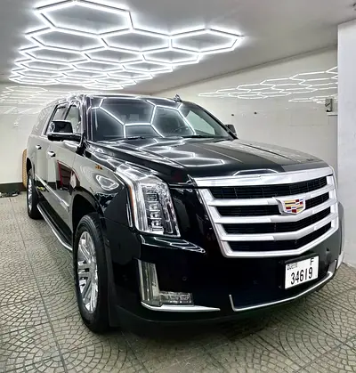 2016 Cadillac Escalade Platinum Luxury | GCC Specs | Pristine Condition
