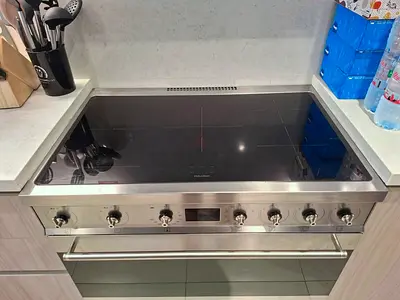 Smeg Induction Electric Cooker 5 Burner 90 Cm Latest Model