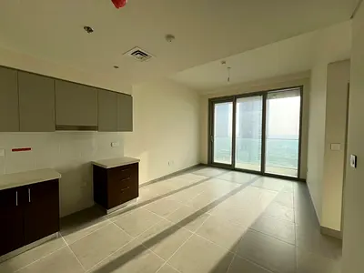 Unfurnished | Vacant | Sea View