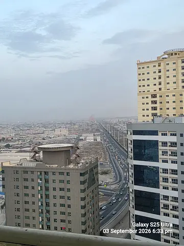 Al Nahda, Precious Master Room with city view balcony Near Dubai border.