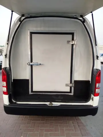 2015 Toyota HIACE 照片 8