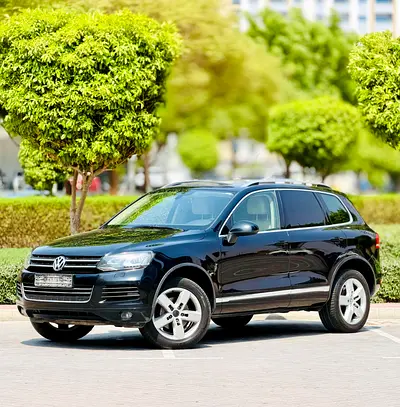 VOLKSWAGEN TOUAREG 2011 GCC SPECS EXCELLENT CONDITION