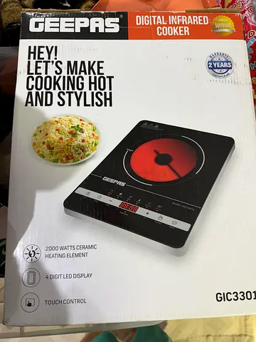 Geepas Digital Infrared Cooker - Single Burner with box