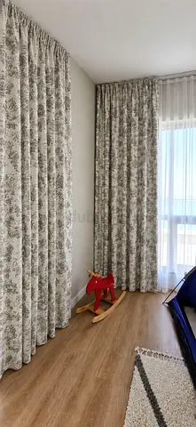 2 Pairs of curtains 180x280cm- Good Condition