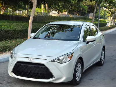 2019 Toyota YARIS — фото 3