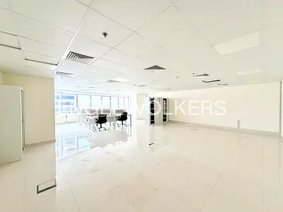 Corner Unit | Open Space Office | Semi-Furnished