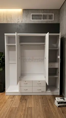 White 3-Door Wardrobe with Drawers — Good quality