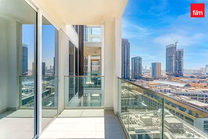 Fully Furnished|Near Circle Mall |12 Cheques