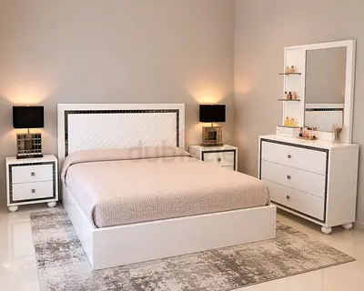 Modern White 5-Piece Bedroom Furniture Set with Mirrored Accents