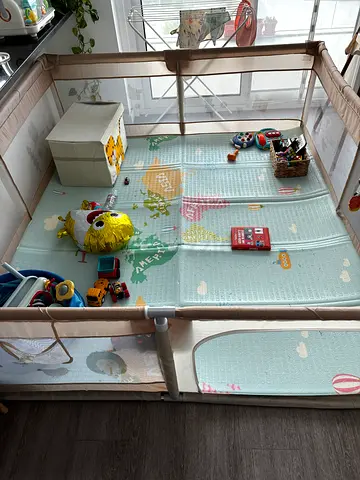 180*200 Playpen and Playmat