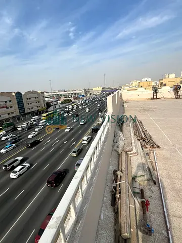 للبيع بناية مويلح شارع رئيسي دخل 1.05 مليون مؤجرة بالكامل 11 مليون