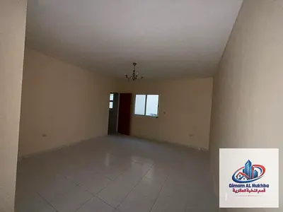 فيلا في الرفاعة موقع مميز واستراتيجي قريب من جميع الخدمات تضم ثلاث غرف وصالة وصالون كبير وغرفة خادمة وحوش مع باركينج سيارتين وتسهيلات فى السداد