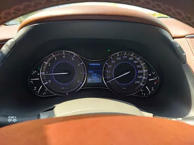 2017 Infiniti QX80 — фото 12