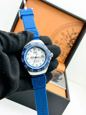 TAG HEUER formula 1 mens quartz watch