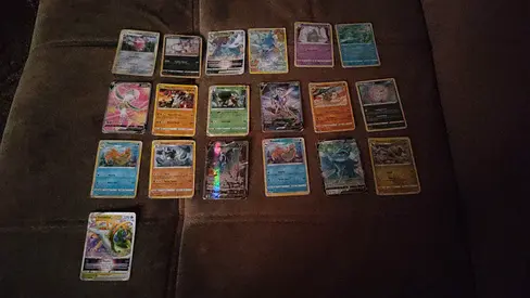 Collection of 20 Pokémon cards