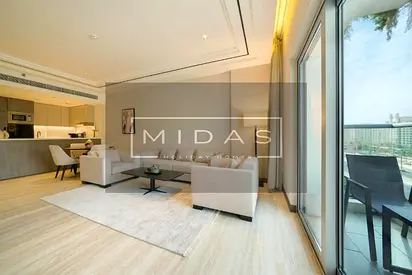 Luxury Living I Prime Location I Chic