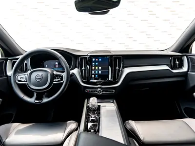 صورة 16 لـ 2024 Volvo XC60