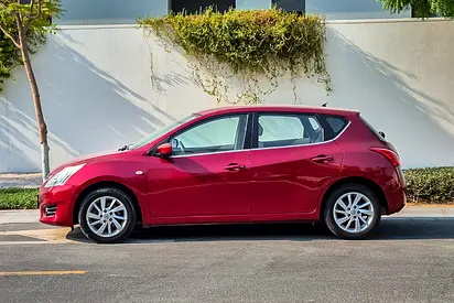 2015 Nissan TIIDA — фото 5
