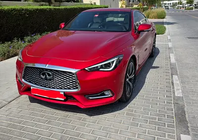 2017 Infiniti Q60 照片 2