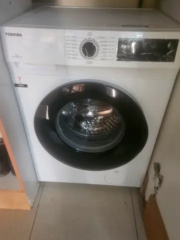 Toshiba 7kg Front Load Washing Machine - Good Working Condition