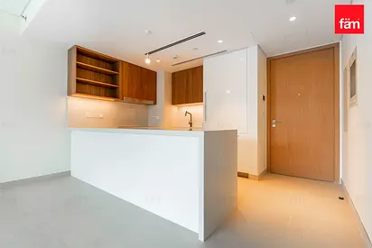 Brand New, Fitted Kitchen, Vacant