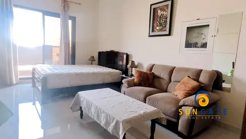 Higher floor, Furnished, Equipped kitchen