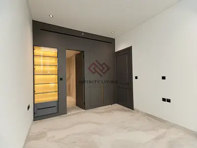 Resale | High Floor | Community View