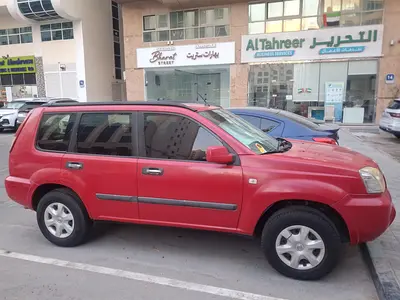 2011 Nissan X-TRAIL 照片 2
